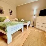 Apartamento Gaestehaus - 2 Baeder, 7 Pers, Parkplatz, Garten, Terrasse