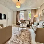Gaestehaus - 2 Baeder, 7 Pers, Parkplatz, Garten, Terrasse *