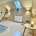 Gaestehaus - 2 Baeder, 7 Pers, Parkplatz, Garten, Terrasse Apartamento Kiel