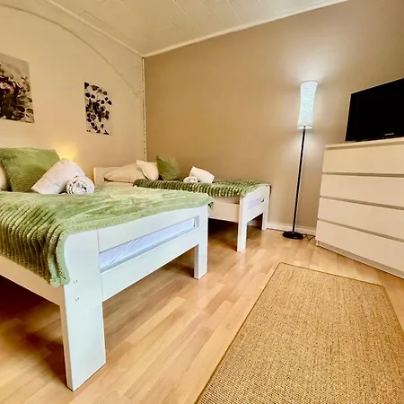 Apartamento 7 Schlafplätze-Parkplatz-Terasse-Wohnküche-2 Bäder-Wlan