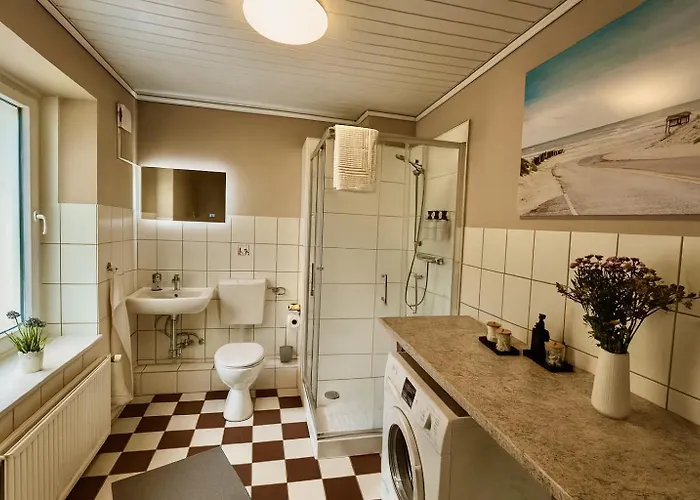 7 Schlafplaetze Parkplatz, 5 Schlafraeume, Wlan Apartment